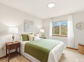 18502 36th Avenue W F, Lynnwood WA 98037
