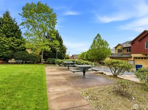18502 36th Avenue W F, Lynnwood WA 98037
