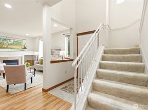 18502 36th Avenue W F, Lynnwood WA 98037
