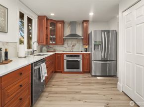 1421 NW 196th St, Shoreline WA 98177