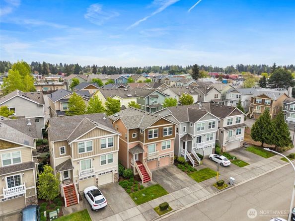 23620 102nd Avenue SE, Kent WA 98031