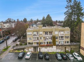 3420 Burke N C308, Seattle WA 98103