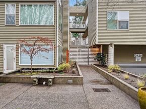 3420 Burke N C308, Seattle WA 98103