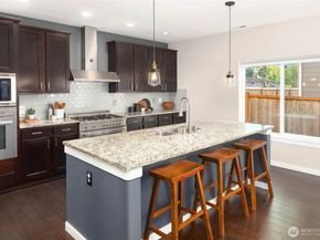 10219 125th Avenue NE, Kirkland WA 98033