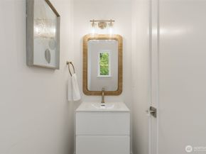14009 13th Avenue SW, Burien WA 98166