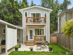 14009 13th Avenue SW, Burien WA 98166