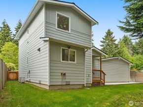 14009 13th Avenue SW, Burien WA 98166