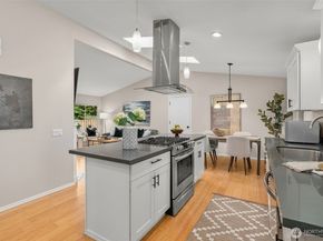 14009 13th Avenue SW, Burien WA 98166