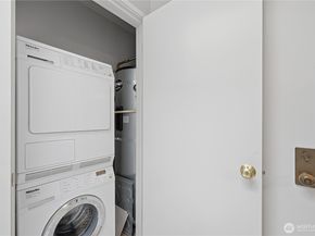 2115 Westlake Avenue N 402, Seattle WA 98109