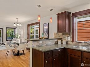 2205 NE 92nd Street, Seattle WA 98115