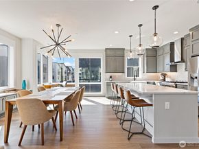 21724 25th Avenue SE A, Bothell WA 98021