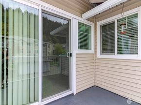21230 40th Way S E, SeaTac WA 98198