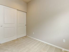 21230 40th Way S E, SeaTac WA 98198