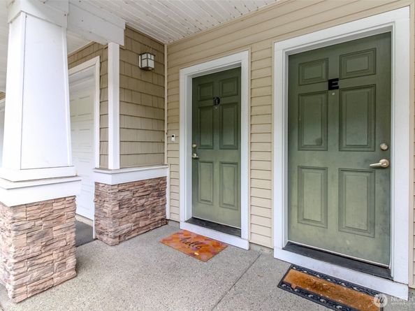 21230 40th Way S E, SeaTac WA 98198