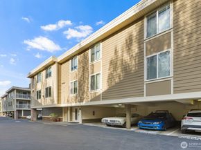 937 N 200th Street B 203, Shoreline WA 98133