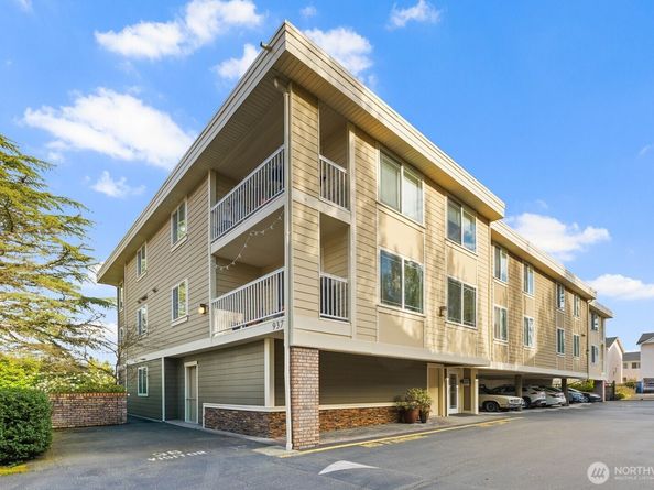 937 N 200th Street B 203, Shoreline WA 98133