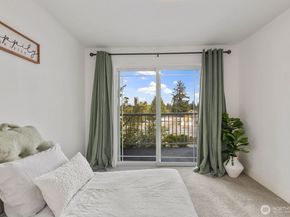 937 N 200th Street B 203, Shoreline WA 98133
