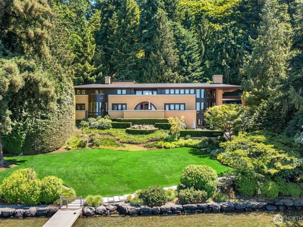 415 Shoreland Drive SE, Bellevue WA 98004