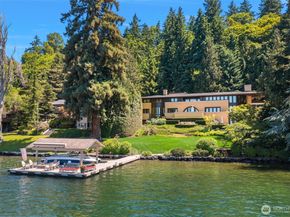 415 Shoreland Drive SE, Bellevue WA 98004