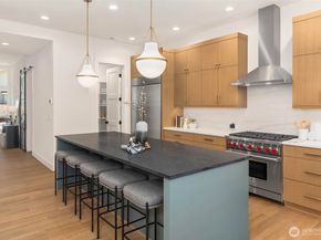 13128 NE 103rd Place, Kirkland WA 98033