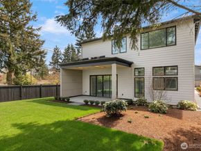 13128 NE 103rd Place, Kirkland WA 98033