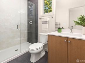 13128 NE 103rd Place, Kirkland WA 98033