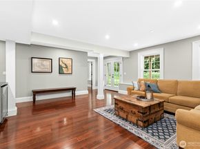 24632 NE 72nd Street, Redmond WA 98053