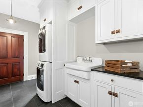 24632 NE 72nd Street, Redmond WA 98053