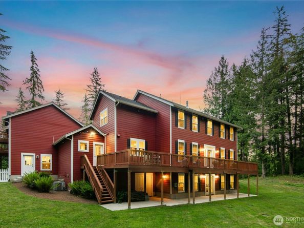 24632 NE 72nd Street, Redmond WA 98053
