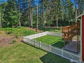 24632 NE 72nd Street, Redmond WA 98053