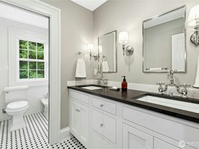 24632 NE 72nd Street, Redmond WA 98053