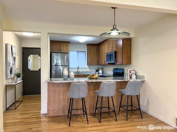 210 Boylston Avenue E 103, Seattle WA 98102