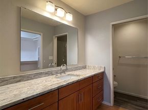 210 Boylston Avenue E 103, Seattle WA 98102