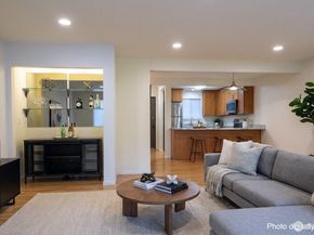 210 Boylston Avenue E 103, Seattle WA 98102