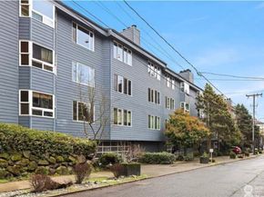 210 Boylston Avenue E 103, Seattle WA 98102
