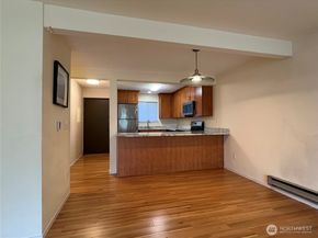 210 Boylston Avenue E 103, Seattle WA 98102