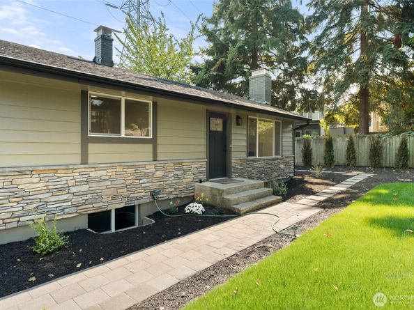12215 SE 35 Street, Bellevue WA 98006