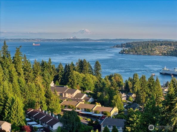 26435 Pennsylvania Avenue 47, Kingston WA 98346