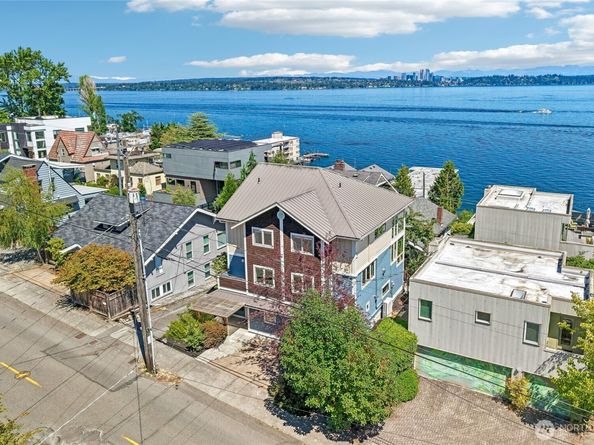 424 35th Avenue S, Seattle WA 98144