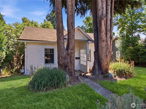7730 17th Avenue NE, Seattle WA 98115