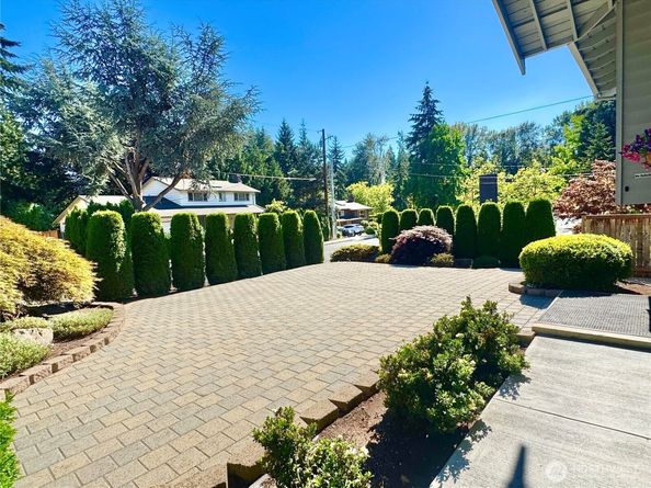 14820 NE 12th Street, Bellevue WA 98007