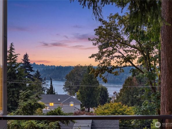 5830 W Mercer Way, Mercer Island WA 98040