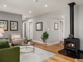 11323 E Riverside Drive, Bothell WA 98011