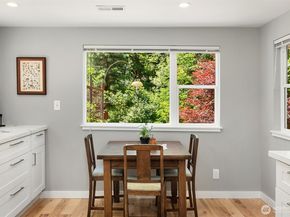 11323 E Riverside Drive, Bothell WA 98011