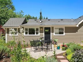11323 E Riverside Drive, Bothell WA 98011