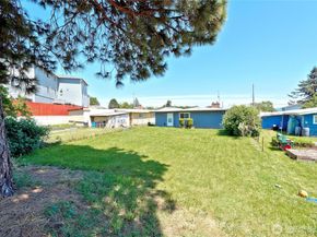 6811 27th Avenue S, Seattle WA 98108