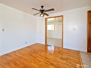6811 27th Avenue S, Seattle WA 98108