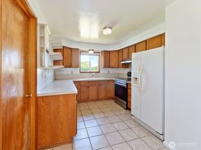 6811 27th Avenue S, Seattle WA 98108