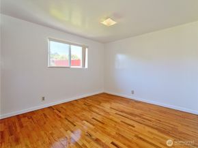 6811 27th Avenue S, Seattle WA 98108