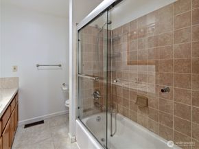 6811 27th Avenue S, Seattle WA 98108